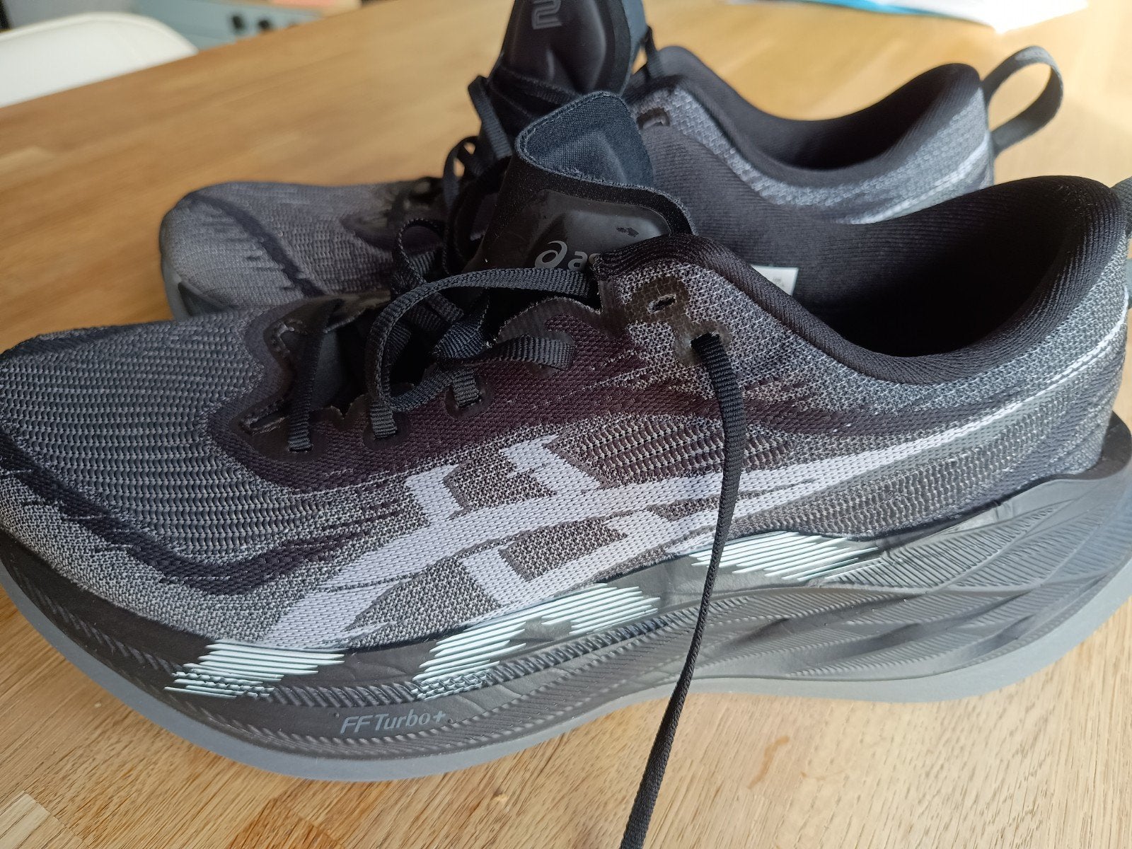 ASICS Superblast 2 - Maat 46 - Zo goed als nieuw, Kleding | Heren, Nieuw, Ophalen of Verzenden, Asics, Sportschoenen