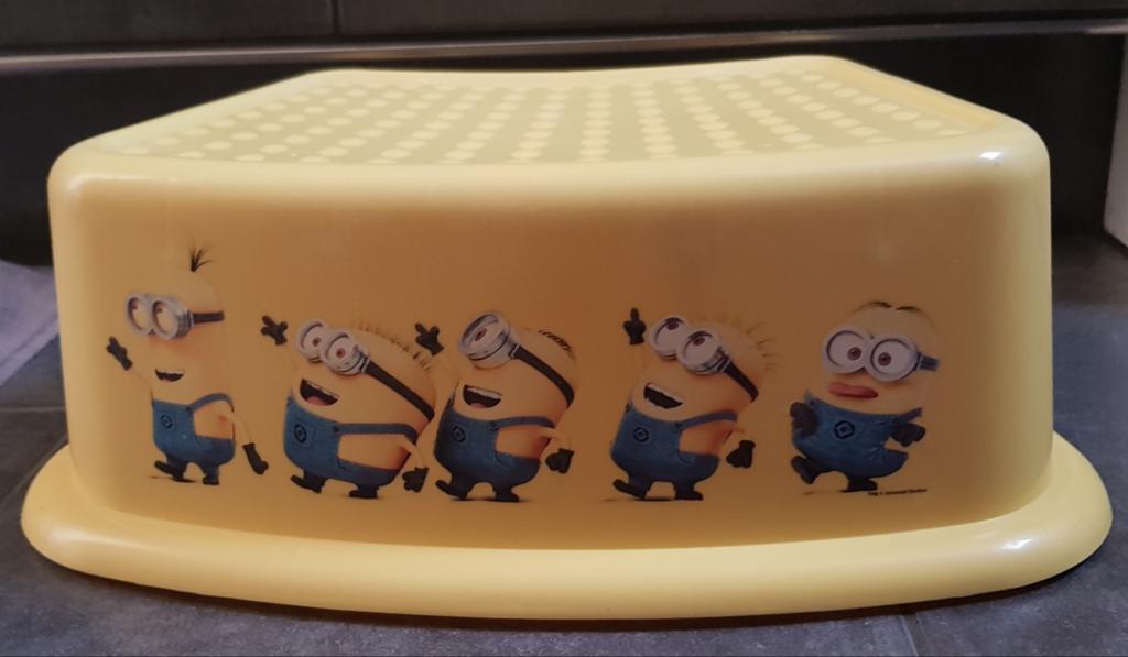 OPSTAPJE VAN DE MINIONS, Ophalen of Verzenden, Zo goed als nieuw