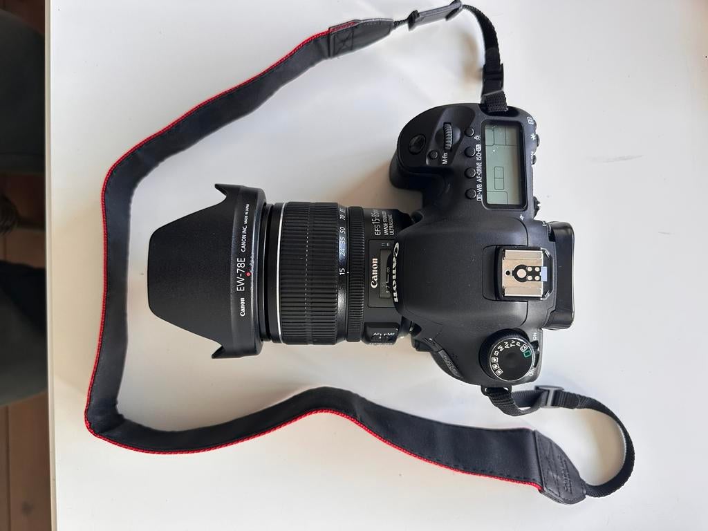 Canon 7D met EF.S 15-85mm, accu’s en geheugenkaarten, Ophalen of Verzenden, Zo goed als nieuw