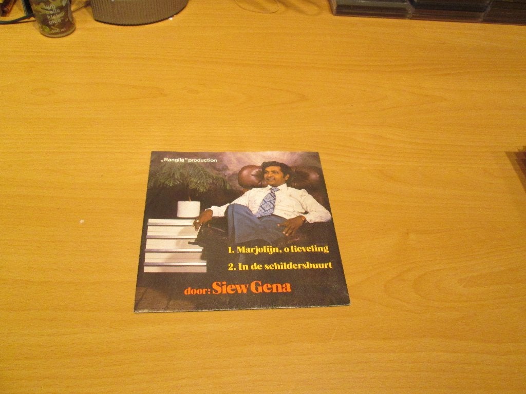 sjew- Marjolijn, O Lieveling / In De Schildersbuurt / In De, Ophalen of Verzenden, Gebruikt, Pop