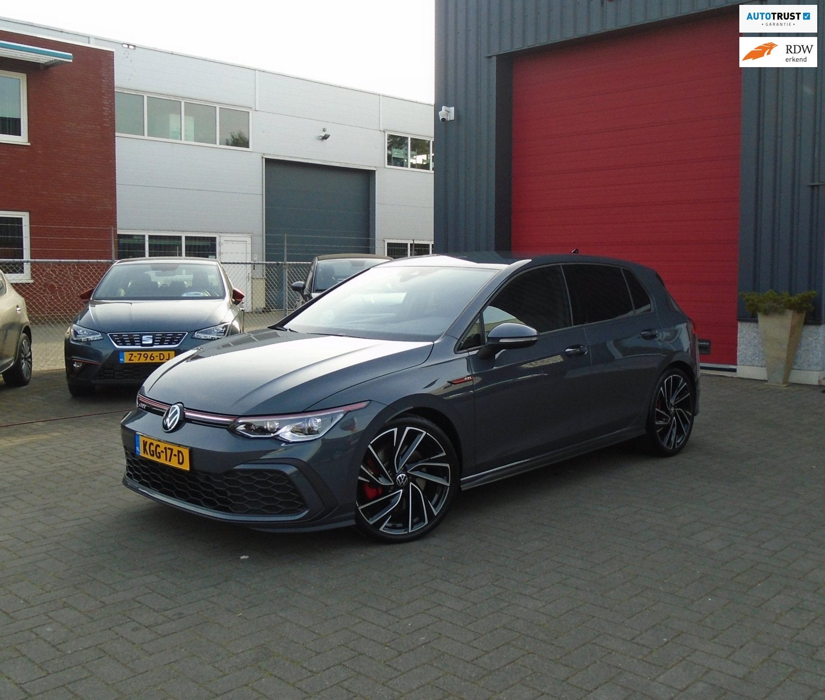 Volkswagen GOLF 2.0 TSI GTI,19'',Trekhaak,Navi,CarPlay, Euro 6, 4 cilinders, 1984 cc, Leder en Stof