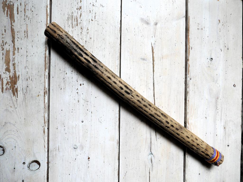 Lange authentieke houten Regenmaker / Rainstick, Muziek en Instrumenten, Percussie, Ophalen, Zo goed als nieuw, Melodische percussie