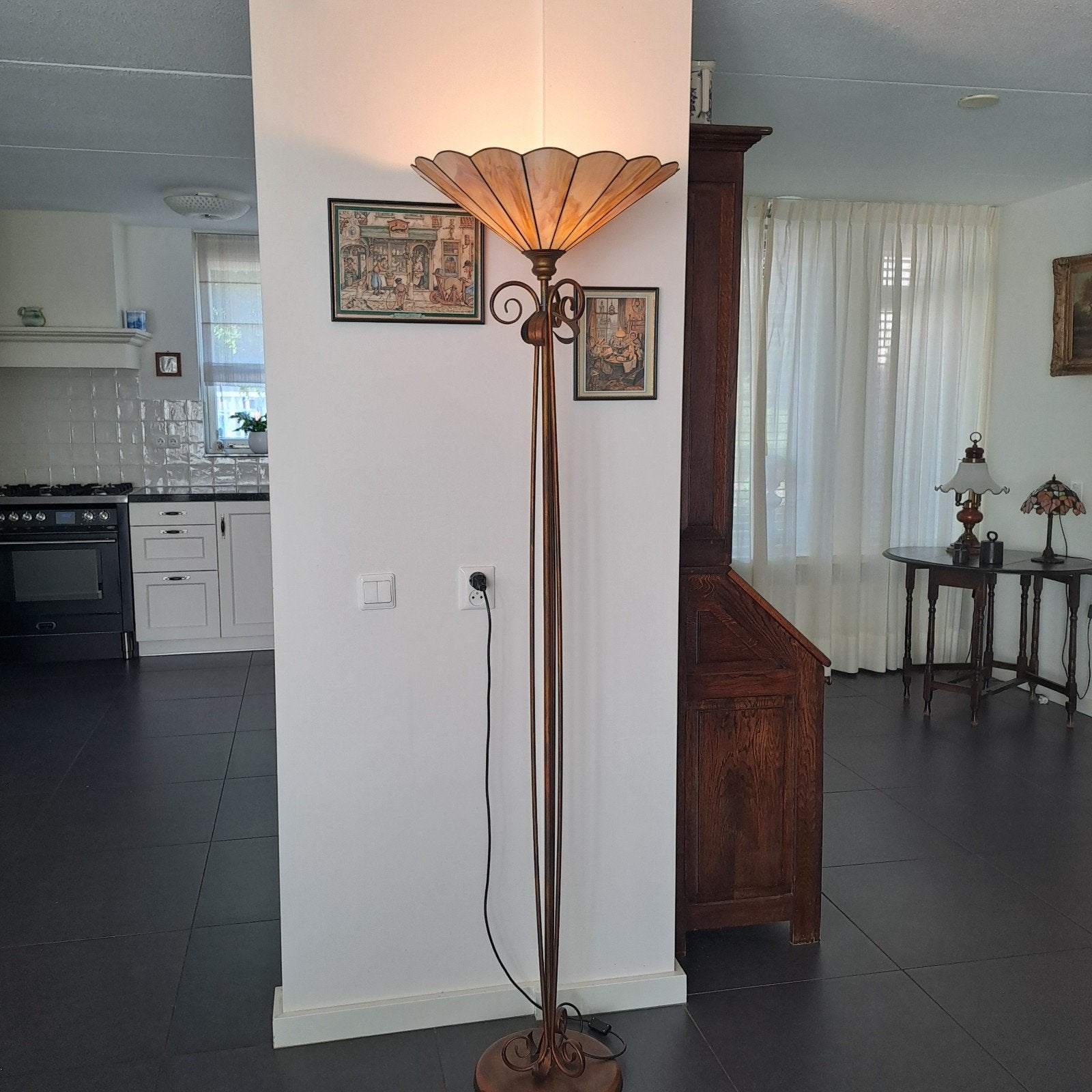 Elegante vloerlamp met art deco-stijl kap, Antiek en Kunst, Ophalen
