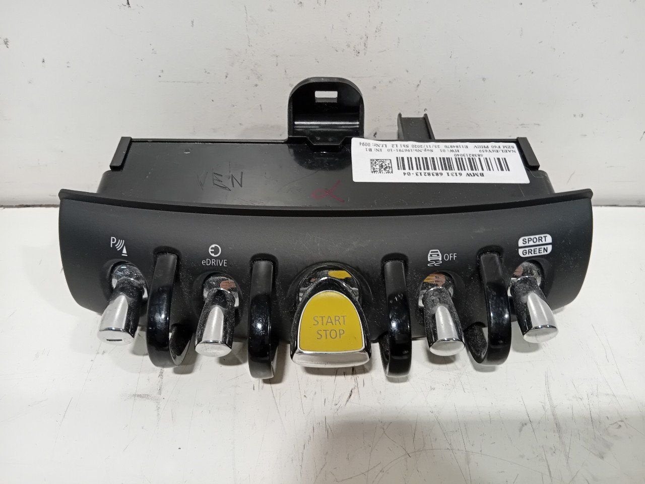 Pdc schakelaar Mini Countryman, Auto-onderdelen, Onderdelen@venauto.nl, Van der Ven Autorecycling B.V., Gebruikt, Ettenseweg 76, 4706 PB Roosendaal, The Netherlands