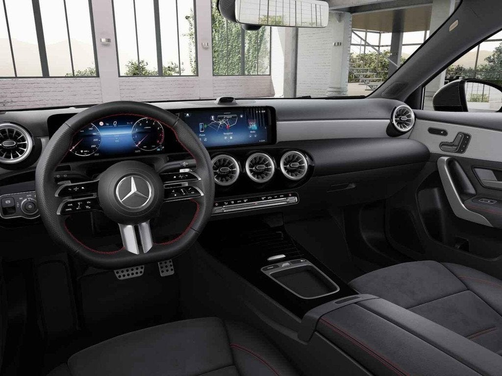 Mercedes-Benz A-Klasse Hatchback 180 Business Solution AMG, 136 pk, 4 cilinders, Zwart, Bedrijf