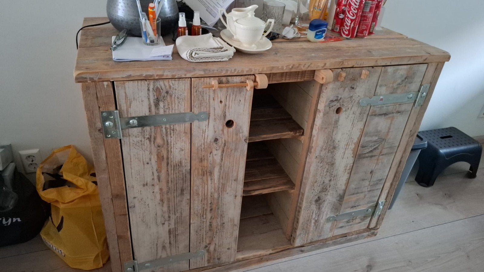 Kast, Ophalen, 50 tot 75 cm, 100 tot 150 cm
