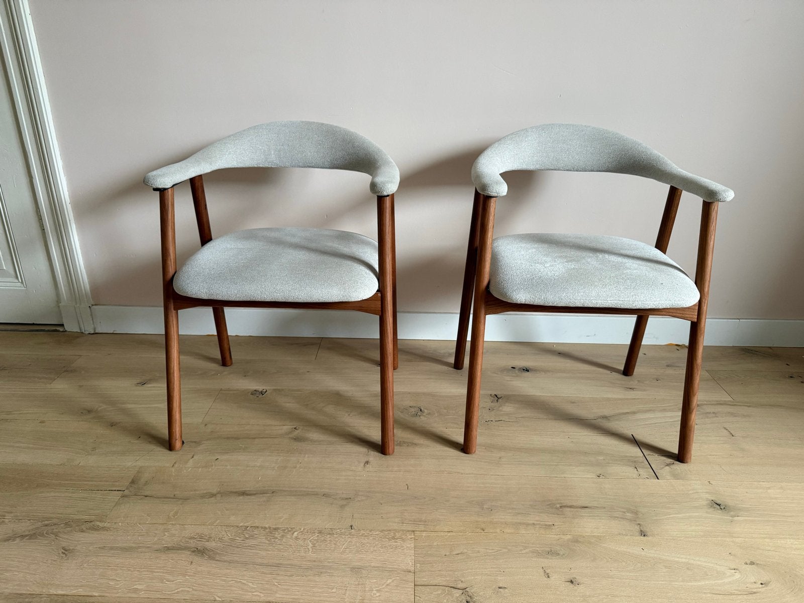 Set van 2 Deense design stoelen in teak en lichte stof, Ophalen