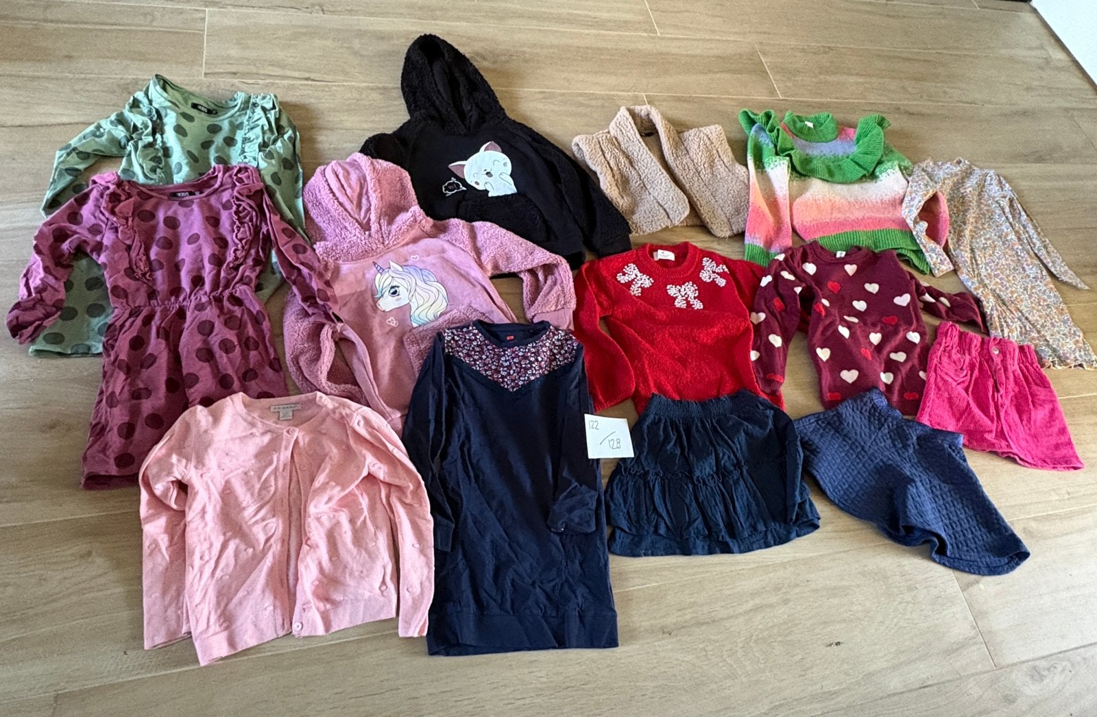 Meidenkleding maat 122/128 per st 2 euro of 25 voor alles, Kinderen en Baby's, Ophalen of Verzenden, Gebruikt, Meisje