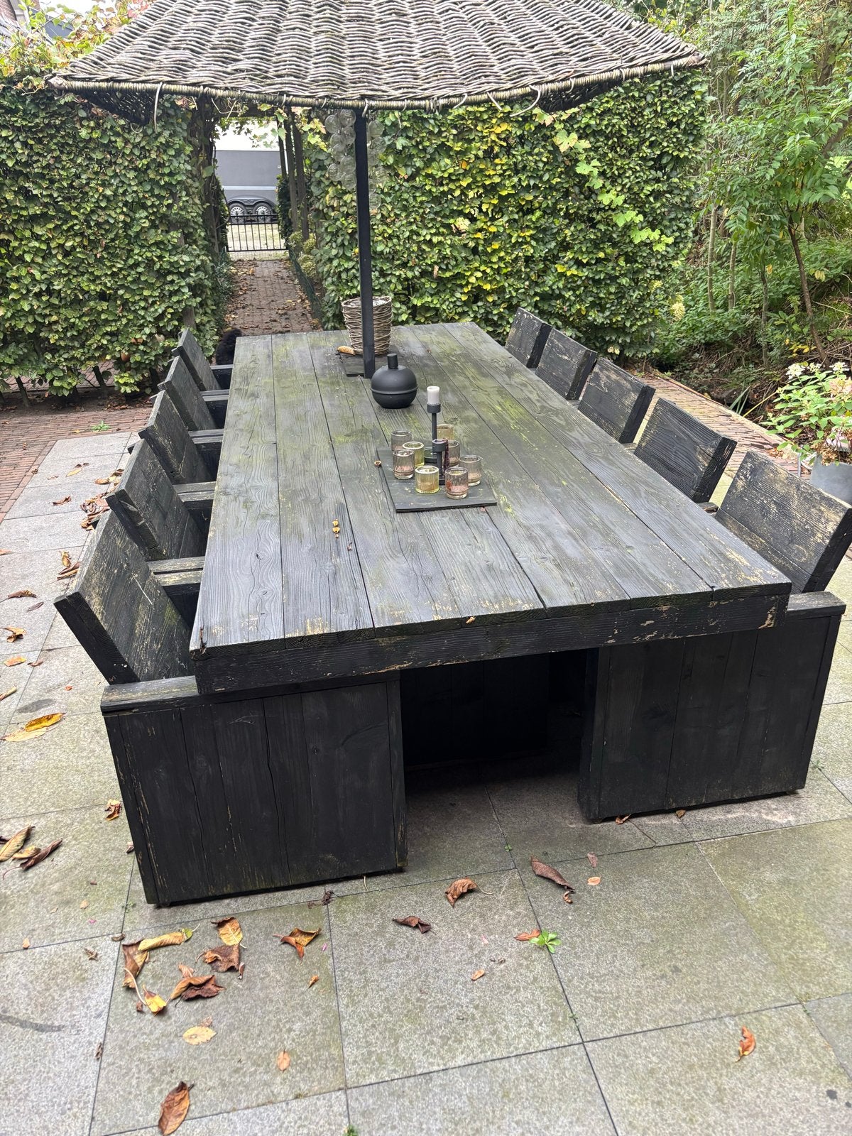 Robuuste houten tuintafel met banken - Zwart, Tuin en Terras, Ophalen, Gebruikt, Rechthoekig, Hout