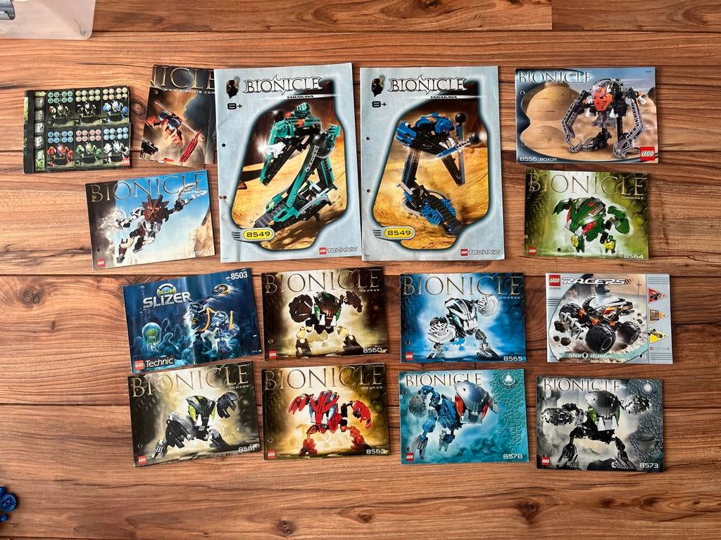 LEGO Bionicle partij + veel instructieboekjes, Gebruikt, Bionicle, Lego, Ophalen of Verzenden