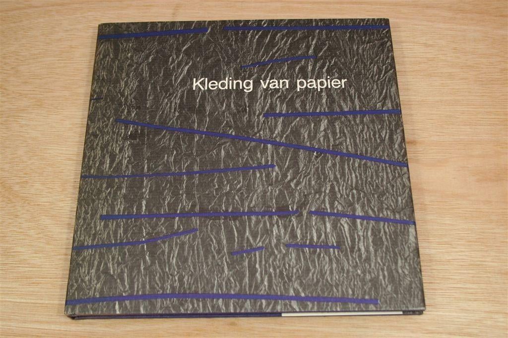 Kleding van Papier — Bührmann-Ubbens Uitgave 1987, Ophalen of Verzenden, Zo goed als nieuw