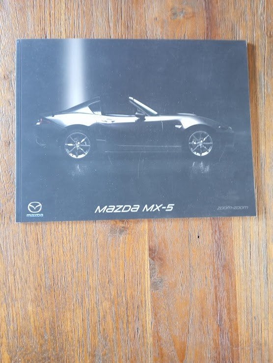 Mazda MX 5 [ 1 / 2017 ] 44 pag., Verzenden, Zo goed als nieuw, Mazda