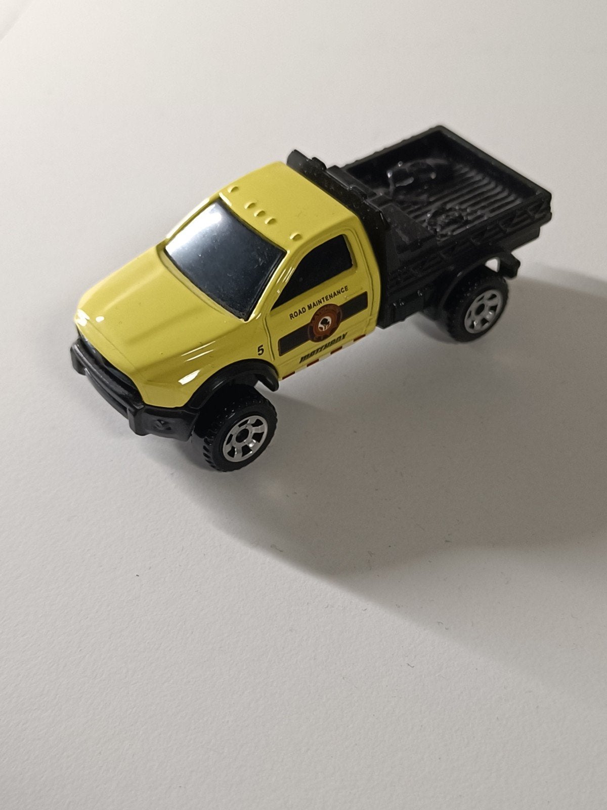 Matchbox Dodge Ram 1500 Road Maintenance Geel, Ophalen of Verzenden, Gebruikt