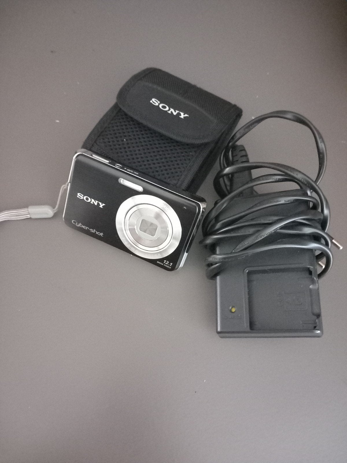 Sony Cyber-shot DSC-W190 met accessoires, Audio, Tv en Foto, Gebruikt, Accu, 12 megapixels, Ophalen of Verzenden