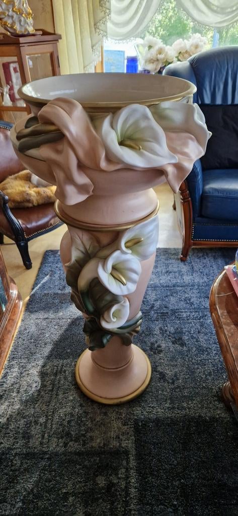 Grote decoratieve zuil met bloemen, 110 cm hoog, Antiek en Kunst, Ophalen of Verzenden