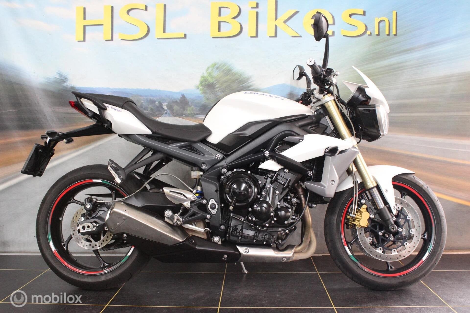 Triumph Street Triple, Motoren, 675 cc, Meer dan 35 kW, Toermotor, Handgeschakeld