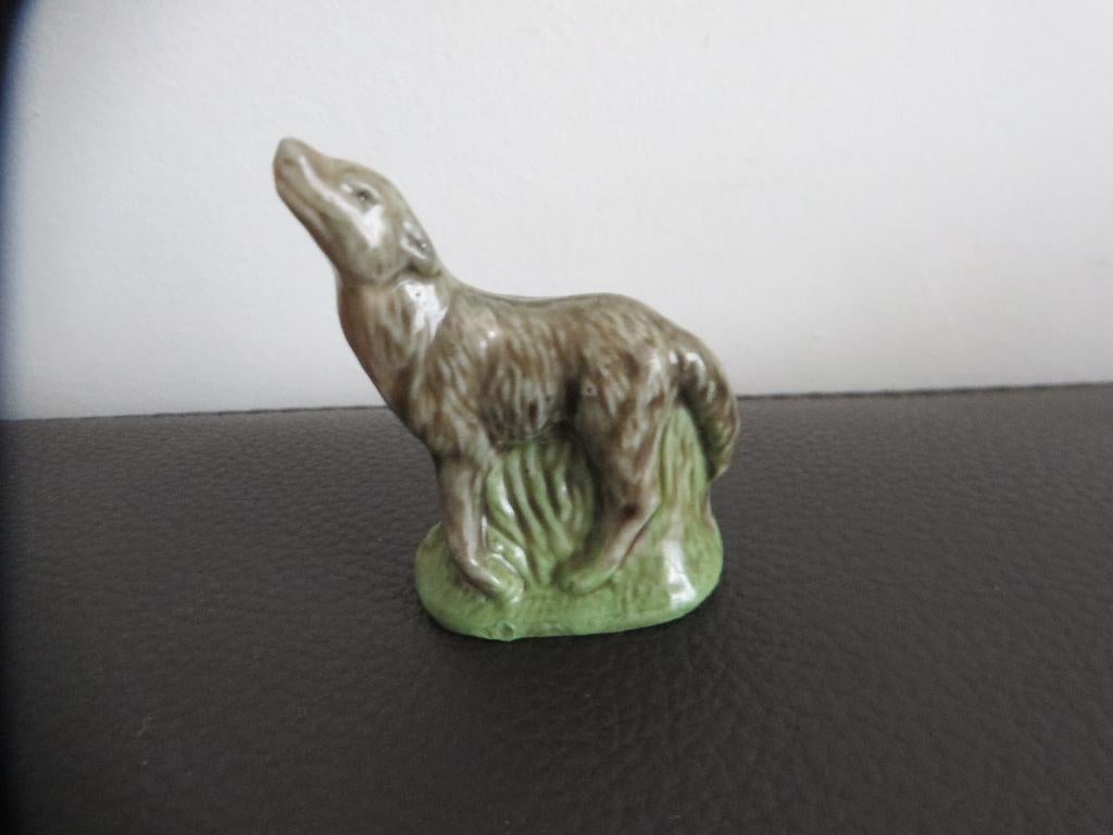 Wade massief porselein beeldje van een huilende wolf, Ophalen of Verzenden, Zo goed als nieuw, Dier