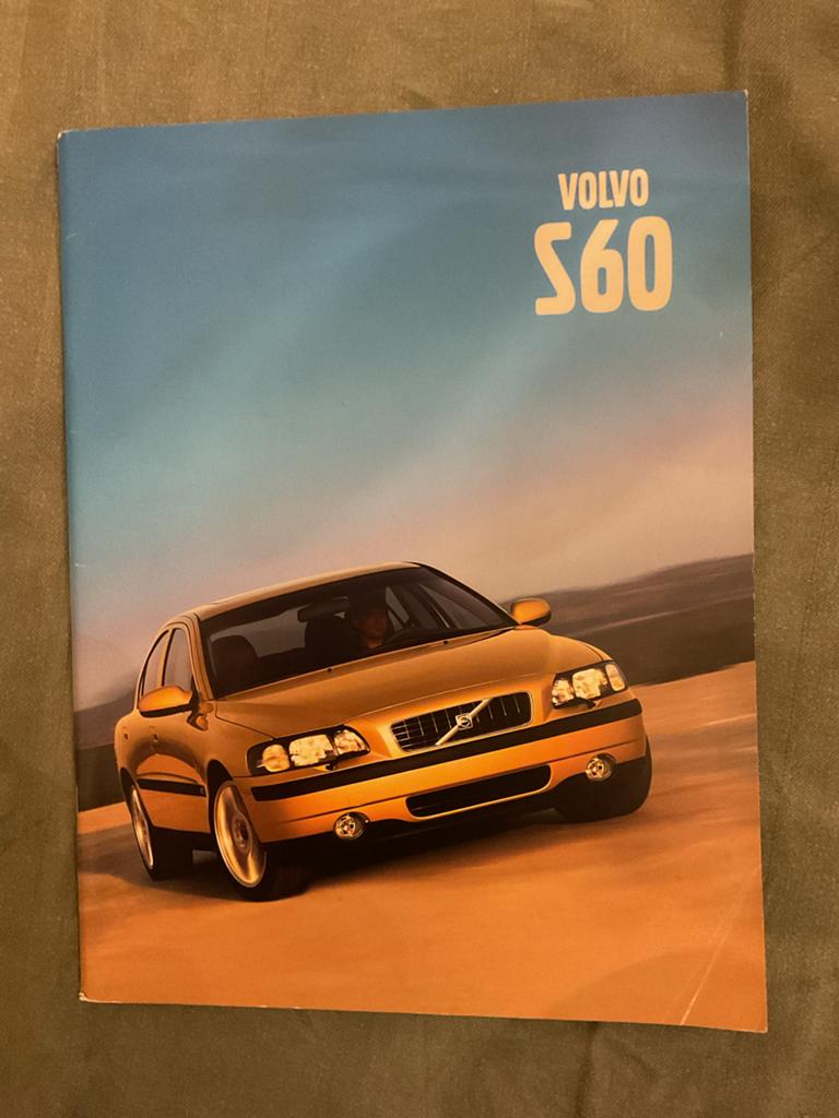 Volvo S60 brochure in nieuwstaat met specs en kleuren, Ophalen of Verzenden, Nieuw, Volvo
