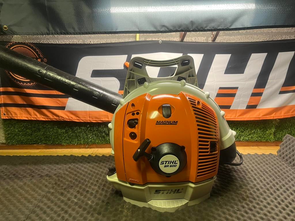 STIHL BR 600 MAGNUM Bladblazer Benzine, Ophalen of Verzenden, Zo goed als nieuw, Benzine