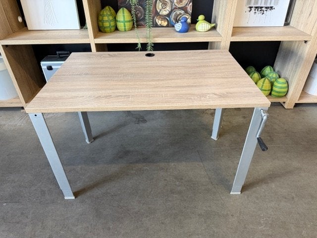 Ahrend 700 - Verstelbaar bureau met slinger, 40stuks, Gebruikt, Metaal, Ophalen of Verzenden, Overige merken