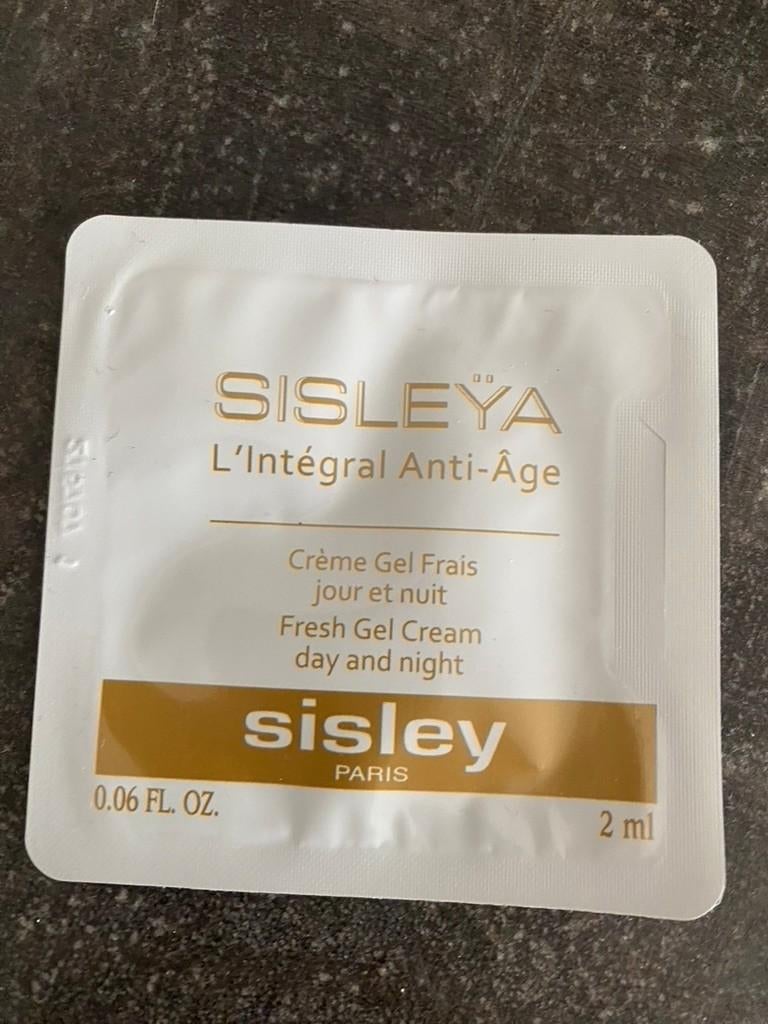 gezichtscreme nieuw Sisley Sisleya l integral anti age sampl, Verzenden, Nieuw, Gehele gezicht, Verzorging