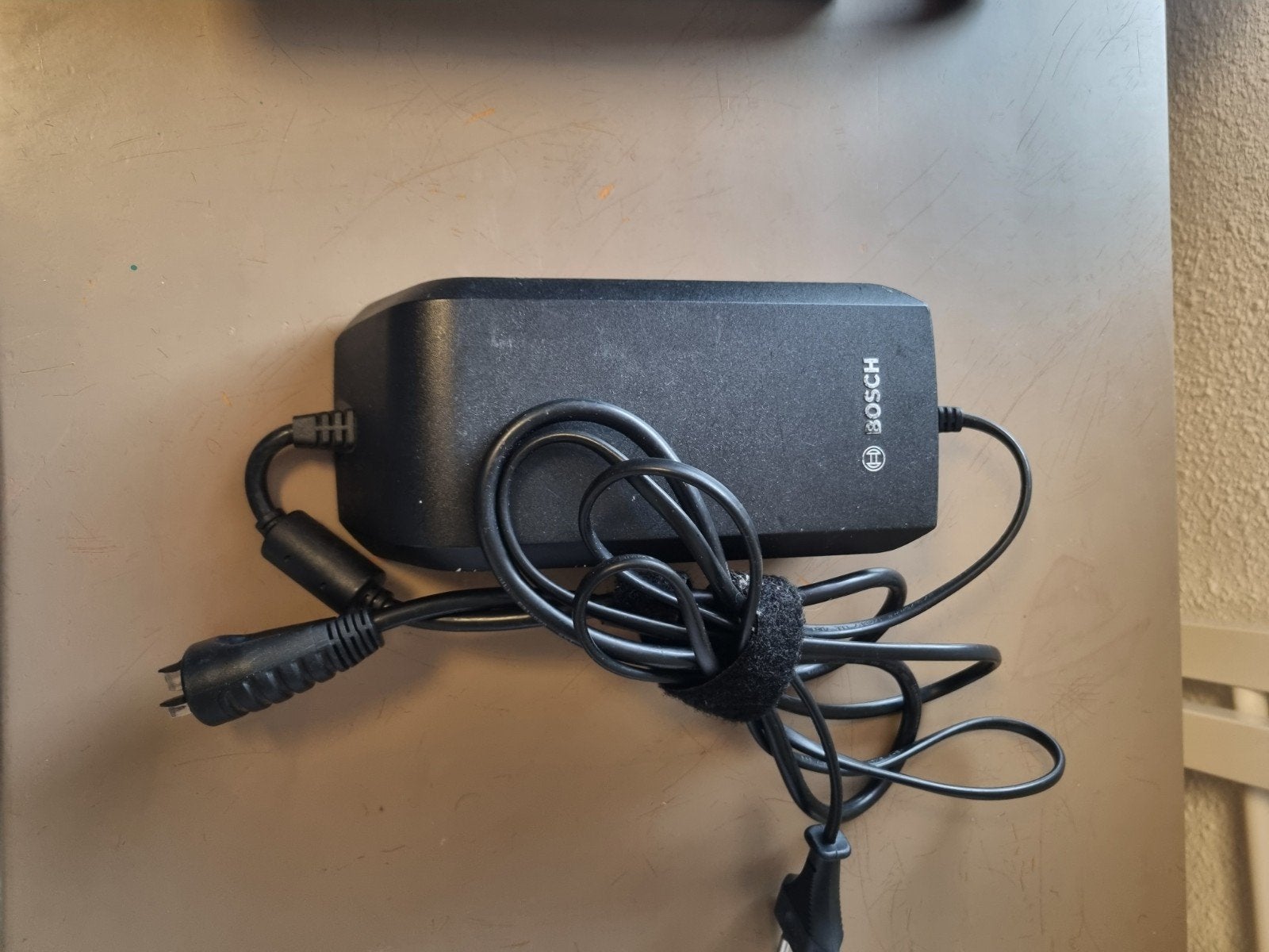 Bosch eBike Acculader 36V-4/230 Standaard Oplader, Fietsen en Brommers, Ophalen of Verzenden, Gebruikt