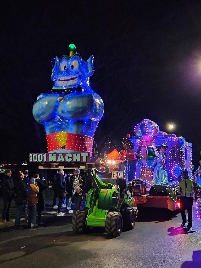 Carnavalswagen 1001 Nacht - Compleet of Onderdelen, Hobby en Vrije tijd, Ophalen, Gebruikt, Versiering, Carnaval