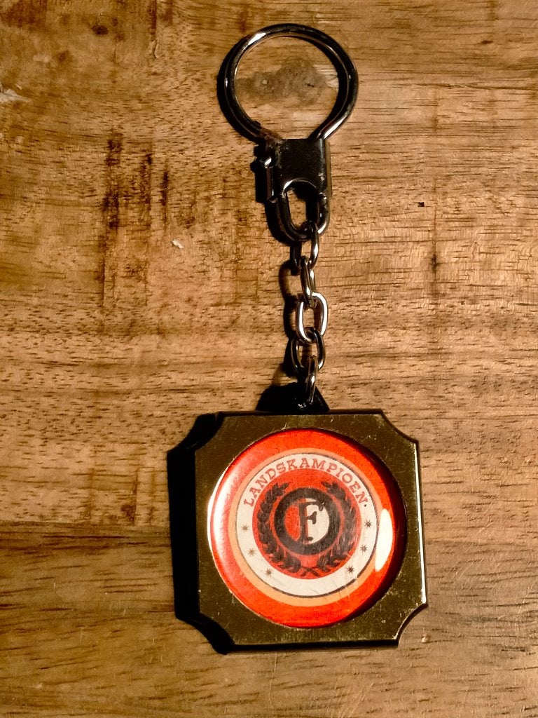 Feyenoord Rotterdam voetbal vintage logo sport sleutelhanger, Ophalen of Verzenden, Gebruikt, Feyenoord, Overige typen