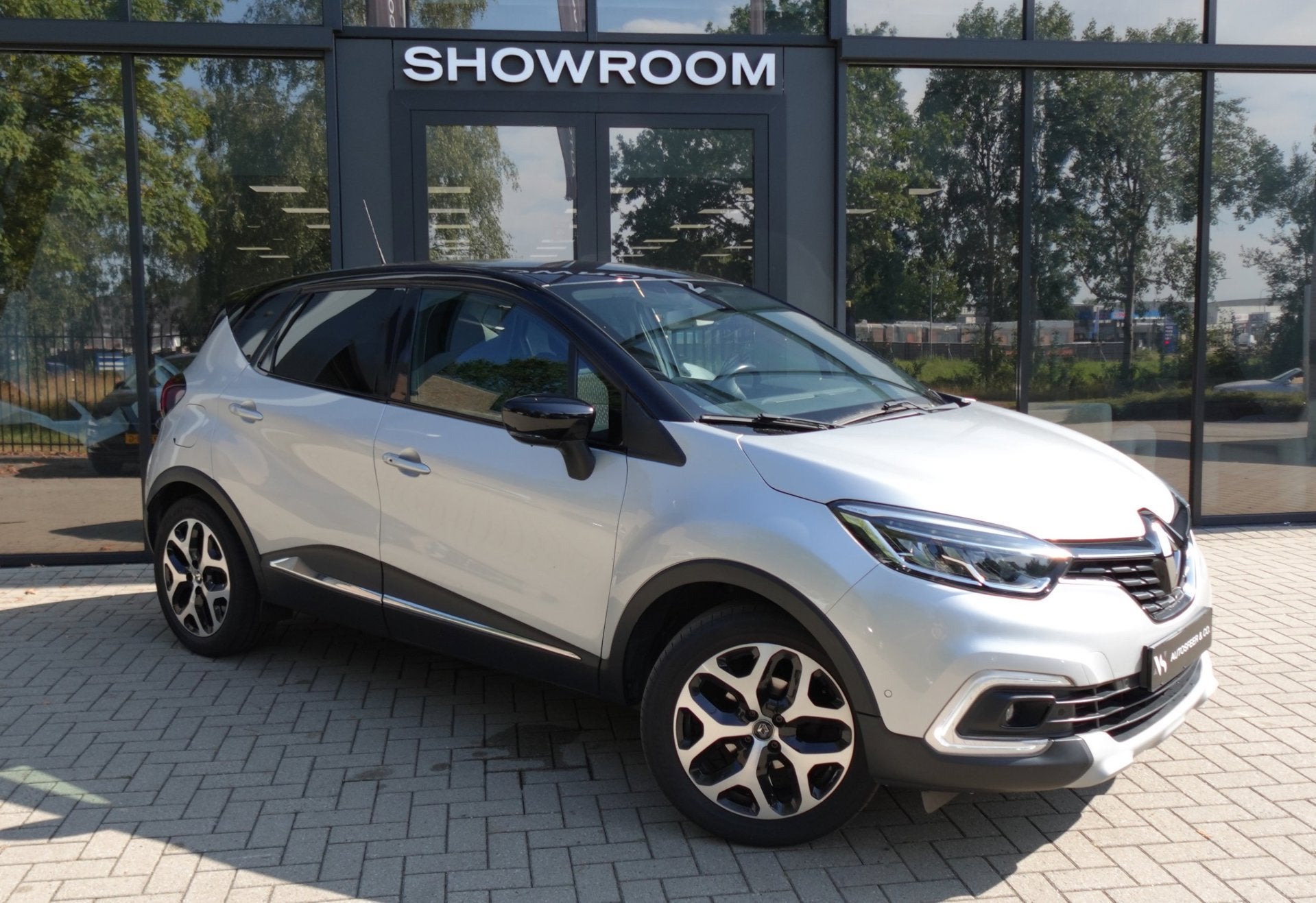 Renault Captur 0.9 TCe Intens CAM KEYLESS PDC NAVI, Auto's, Voorwielaandrijving, Gebruikt, Origineel Nederlands, Handgeschakeld