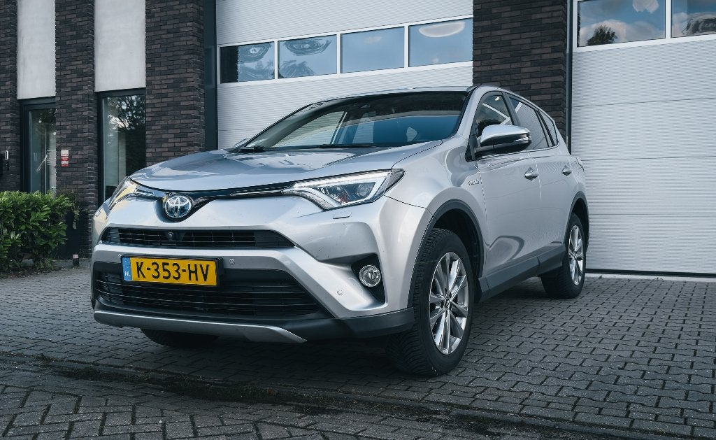 Toyota RAV4 2.5 Hybrid (197pk) 2WD, Automaat, 2018, Parkeerassistent, Stof, Euro 6, Overige kleuren