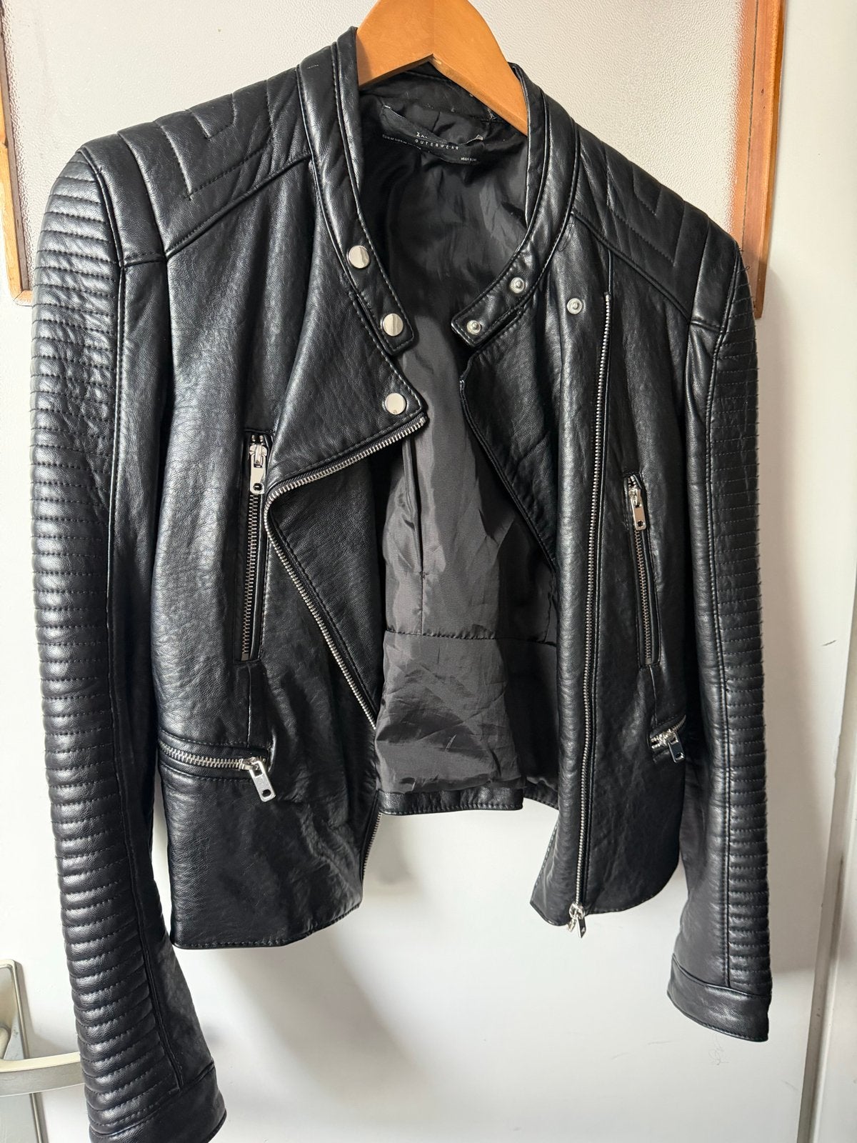 Zara Imitatie Leren Jack Dames Maat M, Kleding | Dames, Ophalen, Gedragen, Maat 38/40 (M), Zwart