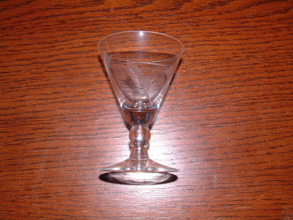 antiek puntgaaf borrelglas likeur glas met geetste aren, Antiek en Kunst, Ophalen of Verzenden