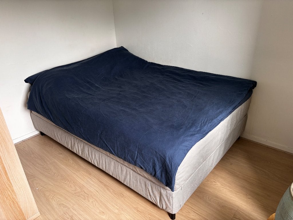 Bed Boxspring grijs IKEA 140x200cm, Ophalen, Gebruikt, 140 cm, Twijfelaar