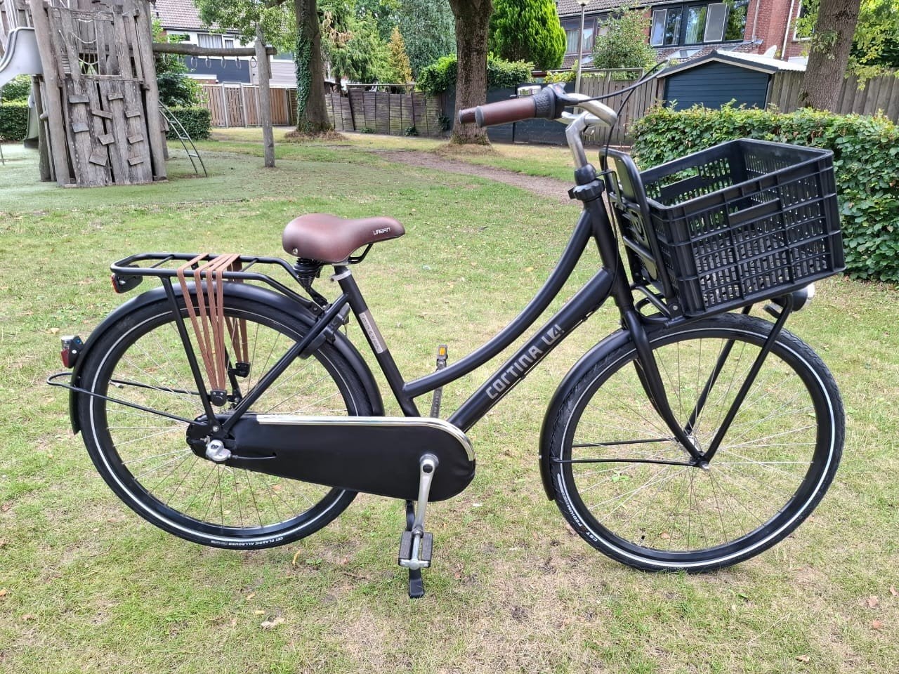 ZWARTE CORTINA U4 DAMESFIETS 50CM, 3 VERSNELLINGEN, Fietsen en Brommers, Fietsen | Meisjes, Terugtraprem, Cortina U4 transportfiets