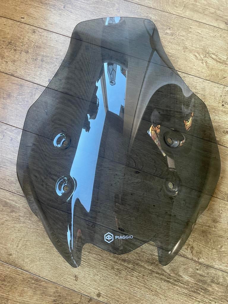 PIAGGIO MP3 SMOKE WINDSCHERM EXCLUSIVE 2025, Ophalen of Verzenden, Zo goed als nieuw