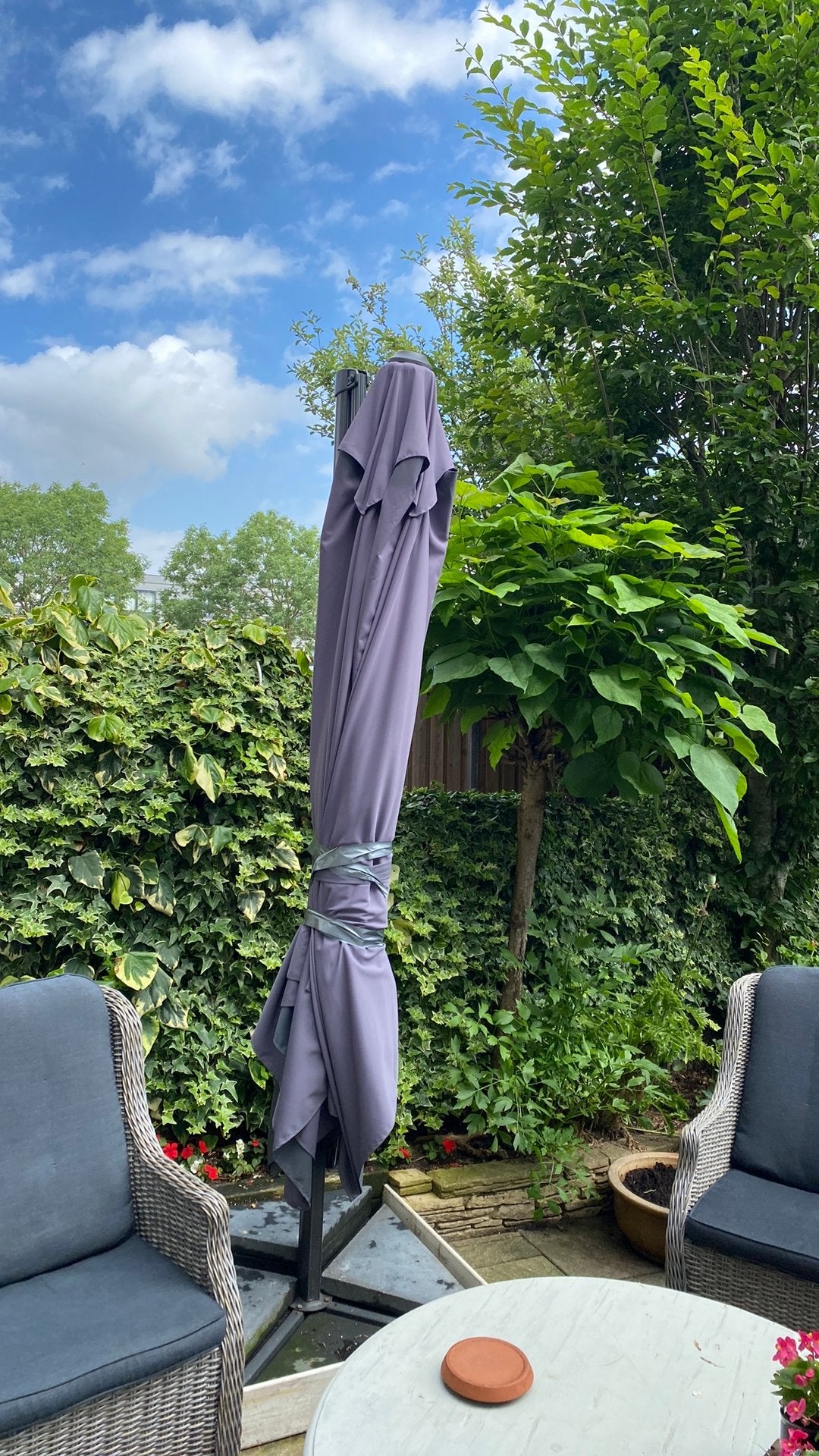 Gratis zweefparasol, Ophalen, Zo goed als nieuw, Minder dan 1 meter, Parasolvoet