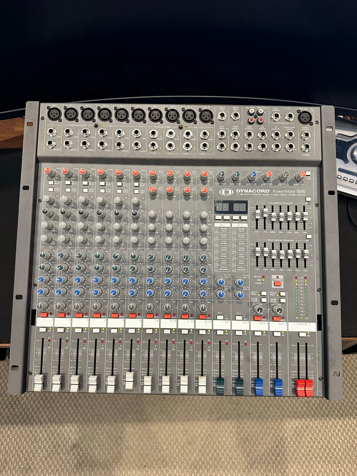 Dynacord Powermate 1000 MK2 2x700W Powermixer - Zo goed als, Ophalen of Verzenden, Zo goed als nieuw, 10 tot 20 kanalen, Microfooningang