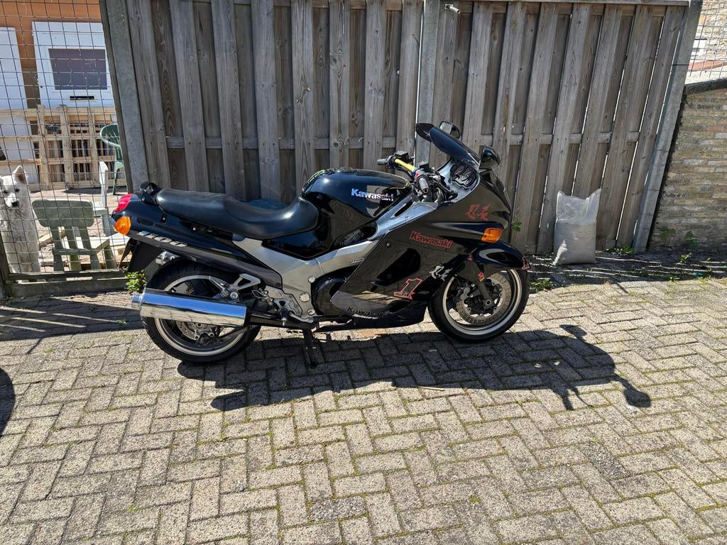 Kawasaki ZZR1100 - Krachtige Sporttoermotor, Motoren, 4 cilinders, Motorrijbewijs A, Gebruikt, Super Sport