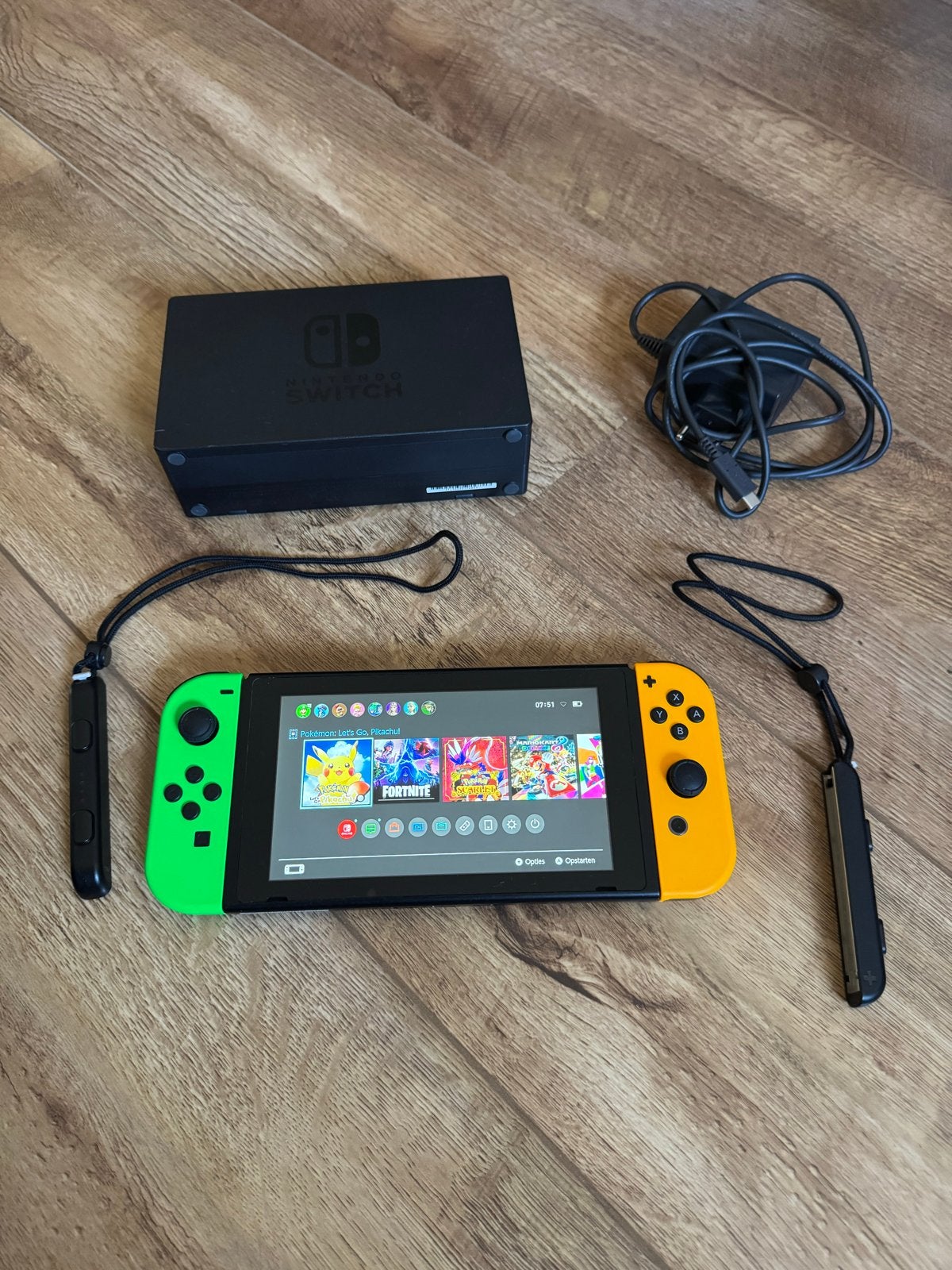 Nintendo Switch V1 HAC-001 Unpatched / RCM – Dock + Joy-Cons, Spelcomputers en Games, Spelcomputers | Nintendo Switch, Ophalen of Verzenden