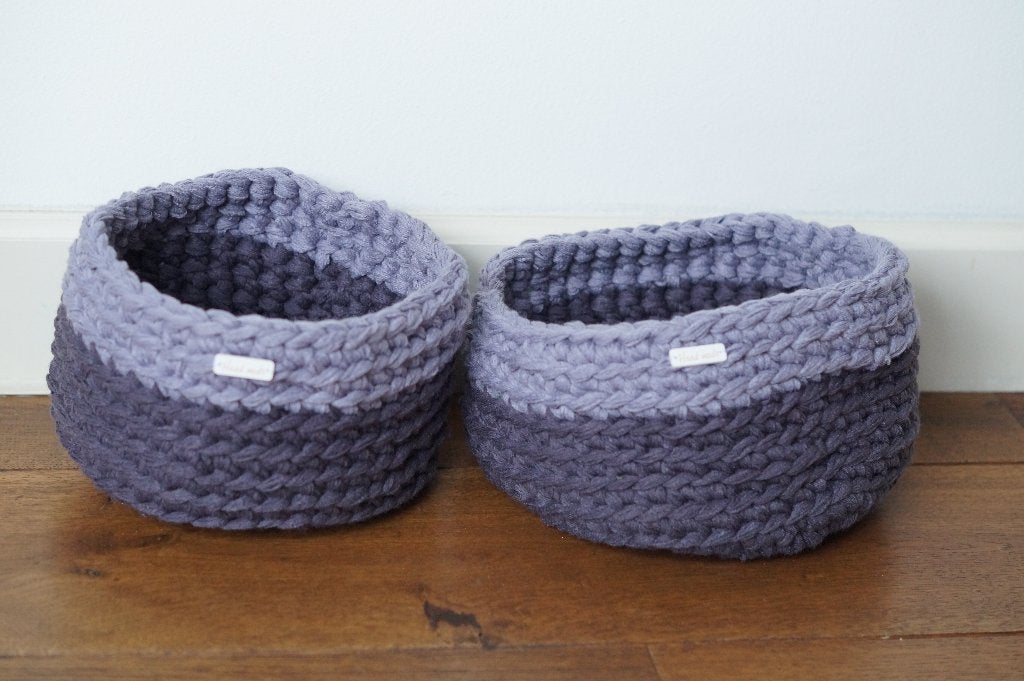 Set van 2 handgemaakte manden, grijs/paars, Mand, Textiel, Rond, Nieuw