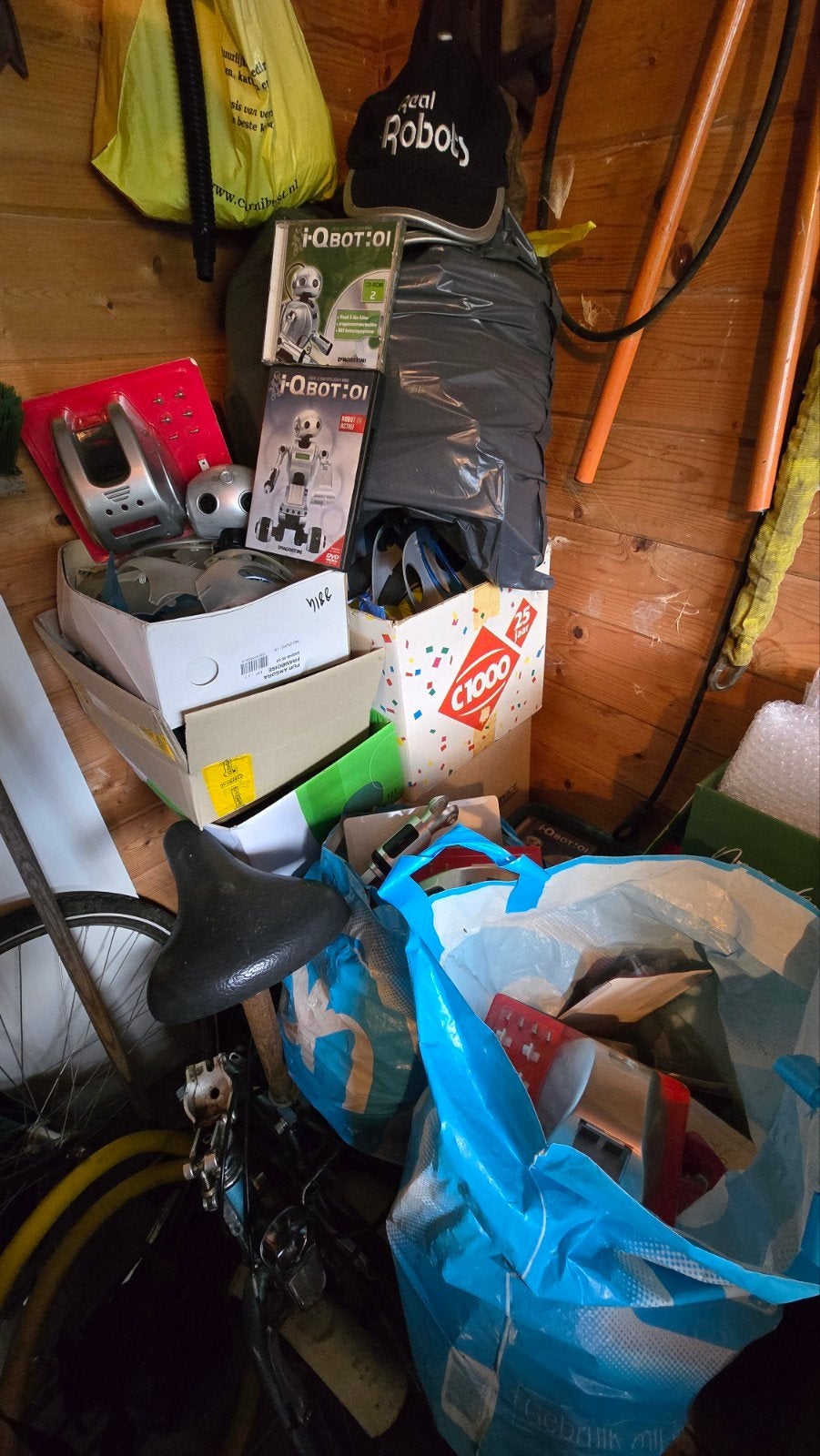 Real Robots & QBO: 20 kg speelgoed computer en boeken, Ophalen of Verzenden, Gebruikt, Jongen of Meisje