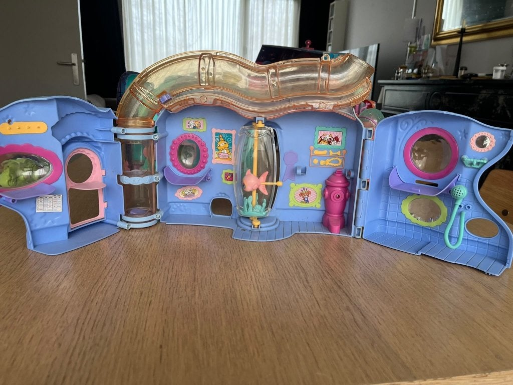 Littlest Pet Shop Speelhuisje - Uitklapbaar, Ophalen of Verzenden, Gebruikt, Poppenhuis