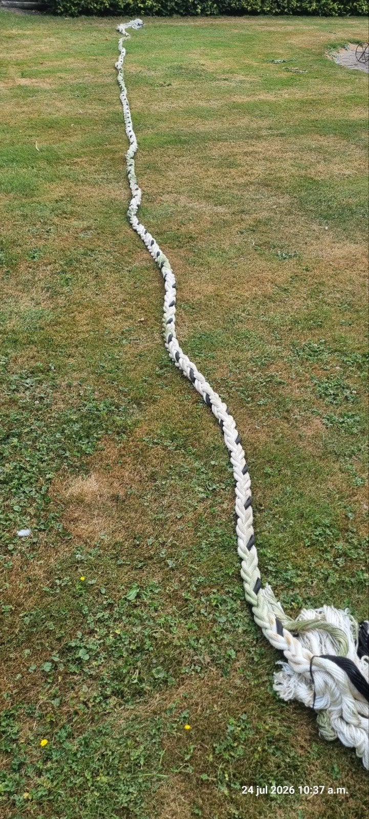 bijna gratis. scheeptouw lengte circa 9 meter, circa 5 cm di, Ophalen