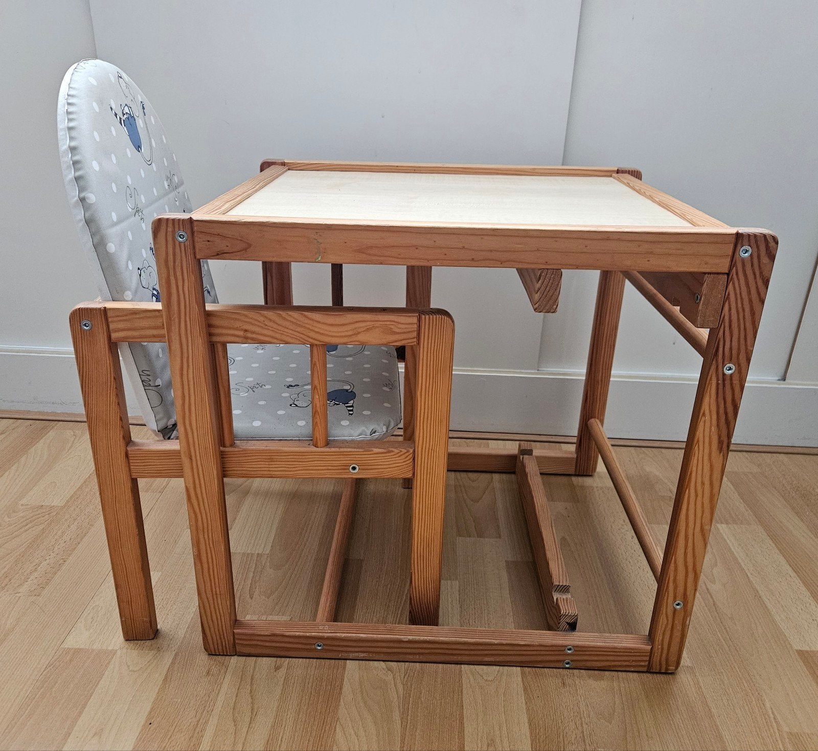Kubus eetstoel met tafel, Kinderen en Baby's, Kinderstoelen, Ophalen, Gebruikt, Meegroeistoel