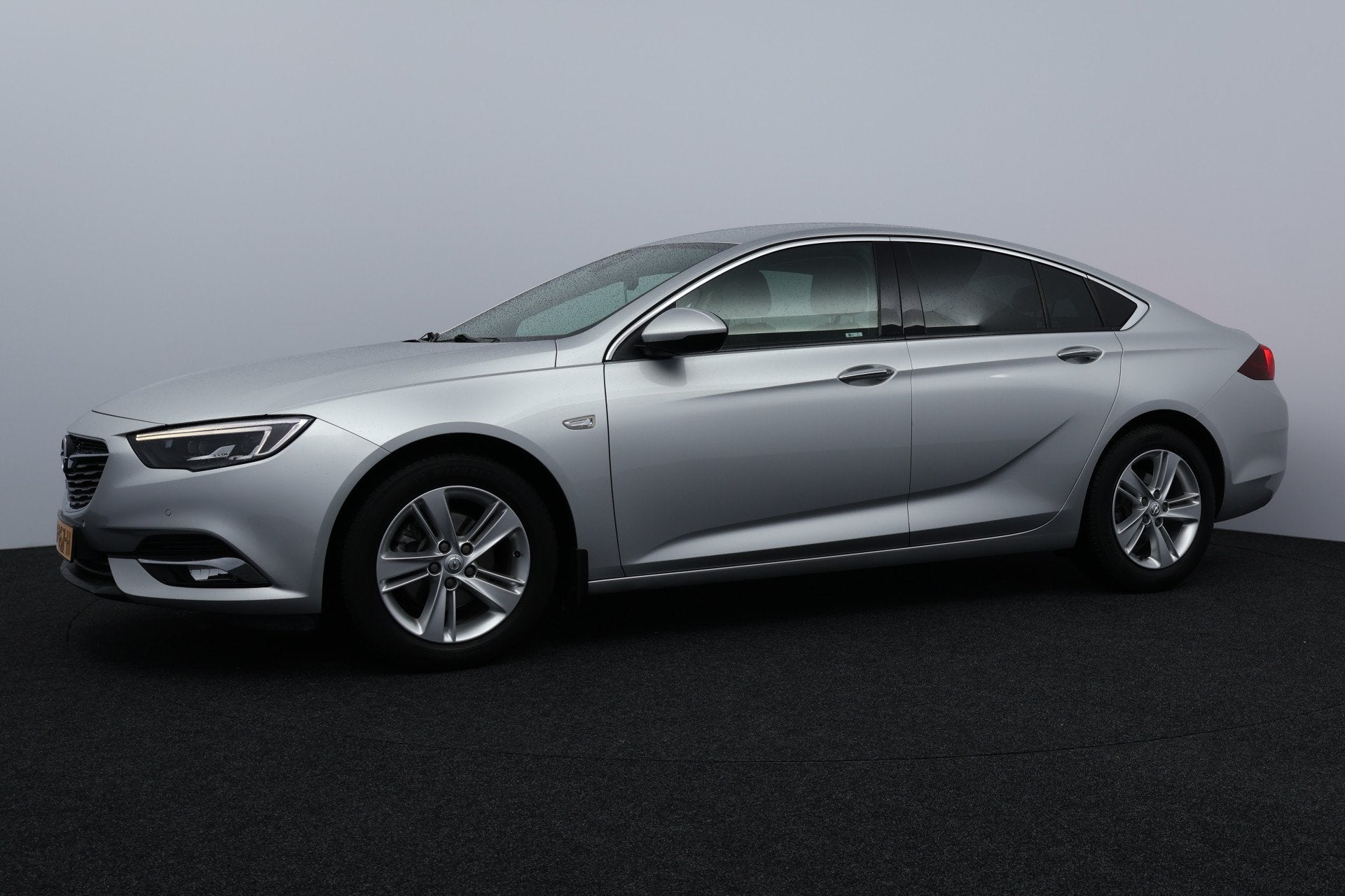 Opel Insignia Grand Sport 1.5 Turbo Innovation/ Trekhaak/ LE, Gebruikt, 4 cilinders, 700 kg, 165 pk