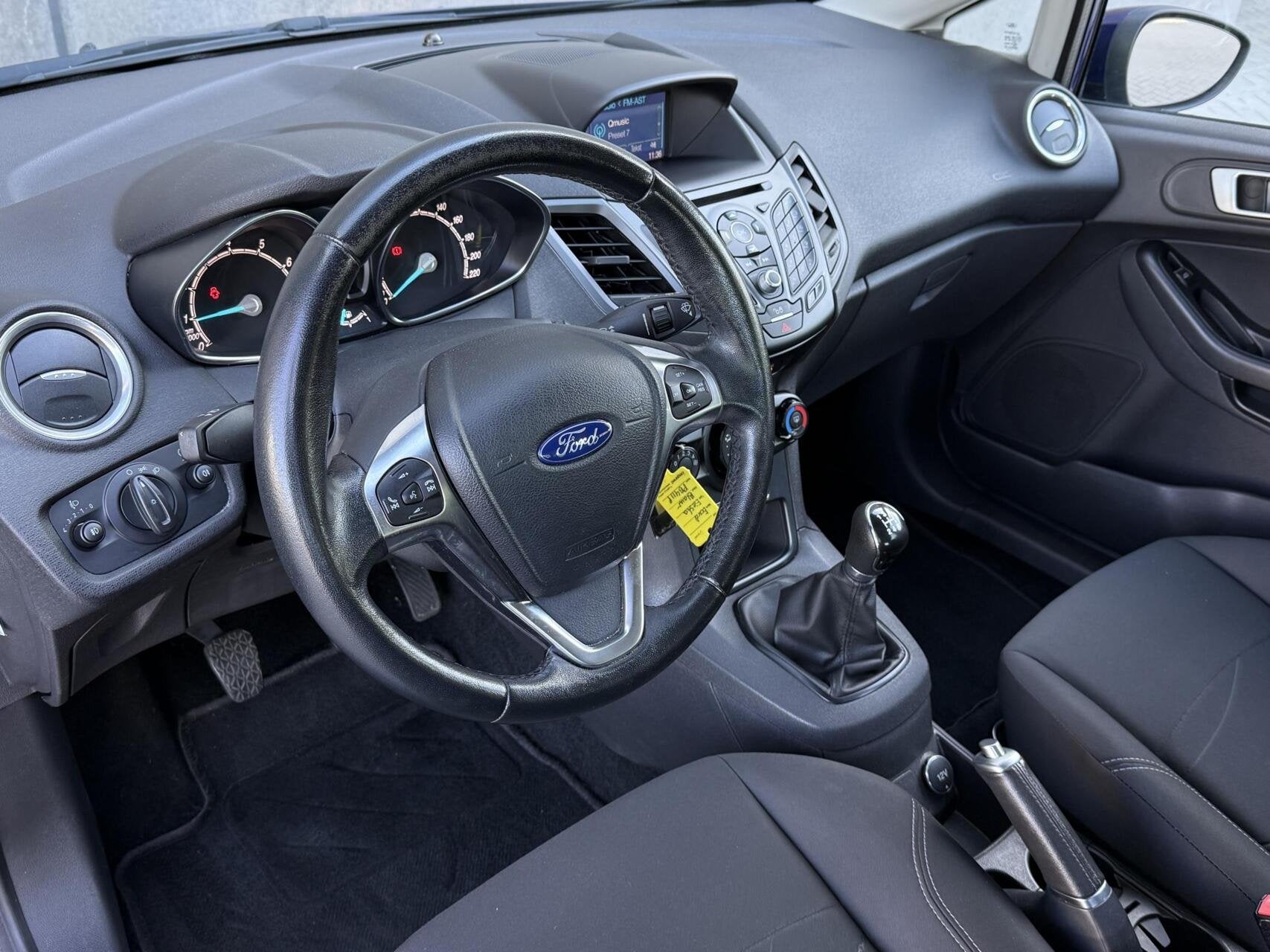 Ford Fiesta 1.0 Style Ultimate | Navigatie | Airco | Parkeer, Auto's, Voorwielaandrijving, Dealer onderhouden, Stof, 525 kg