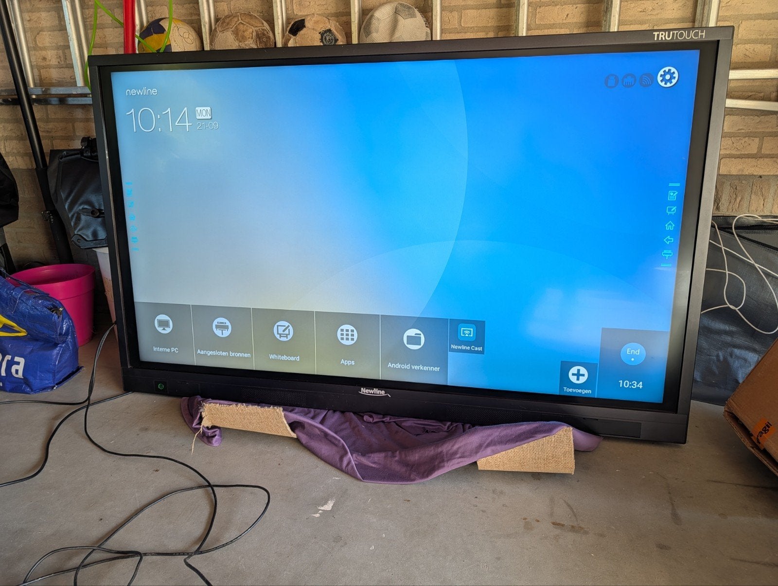 Newline TT-6518VN 65 inch touchscreen monitor, LED, 50 Hz, Zo goed als nieuw, 100 cm of meer