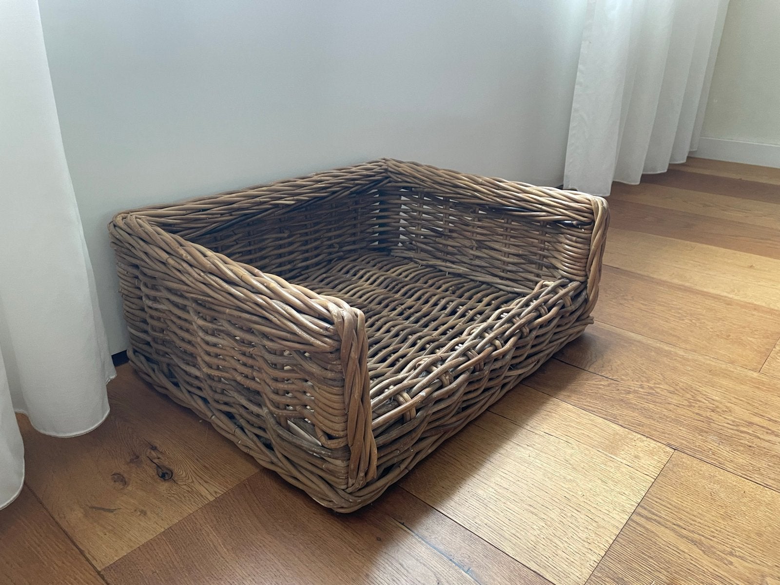 Rotan hondenmand 55 bij 45cm, Dieren en Toebehoren, Ophalen of Verzenden