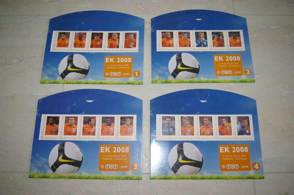EK 2008 4 sets postzegels met spelers uit oranje., Verzamelen, Ophalen of Verzenden, Nieuw