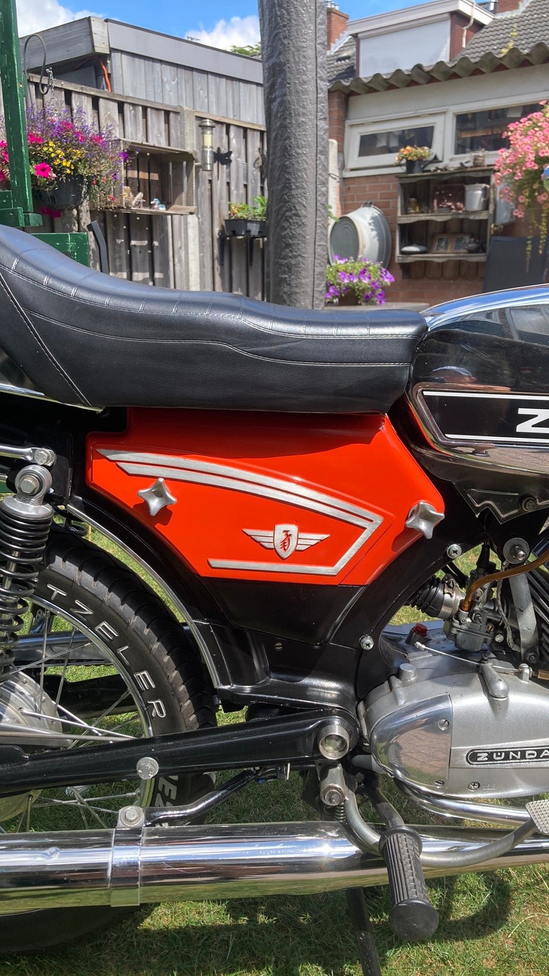 Setje mooie logo kappen, Ophalen of Verzenden, Zo goed als nieuw, Overige modellen
